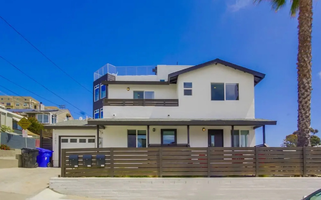 Coastal Horizon - 6 Br Home