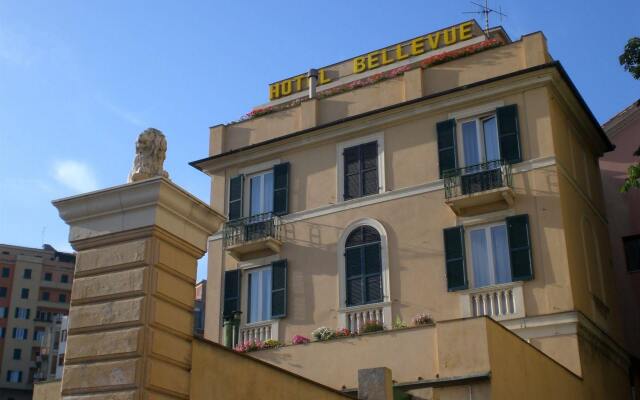 Hotel Bellevue Генуя вид на фасад