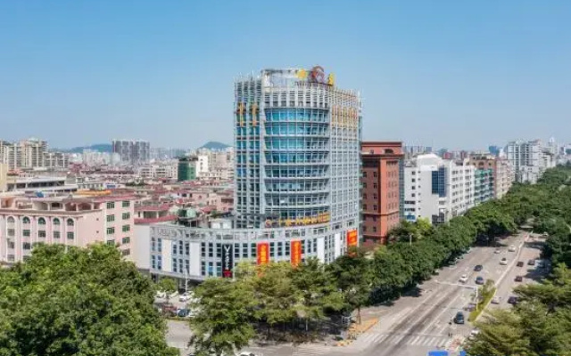 Yangjiang Zhongtai Hotel (Guangtai Mojiang Road)
