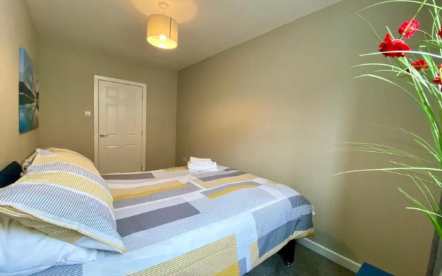 Fabulous 1 Bedroom Apartment - sleeps 4