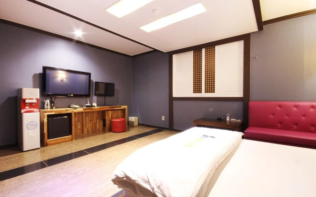 Dongdaegu Leaders Hotel