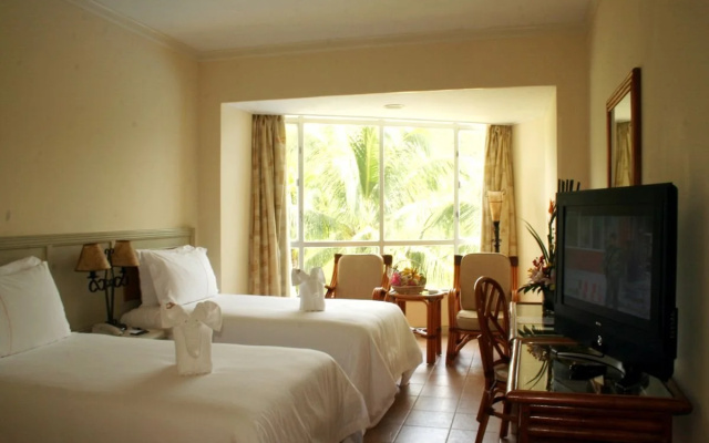 Resort Golden Palm