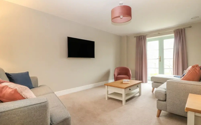 9 Windrush Heights