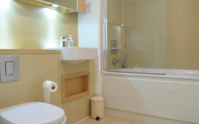 Modern 1 Bedroom Flat in Dalston