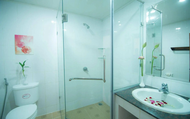 Reaksmey Chanreas Hotel
