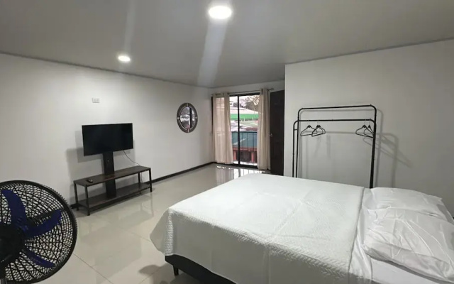 Airport SJO5 min -Marianas Apartments