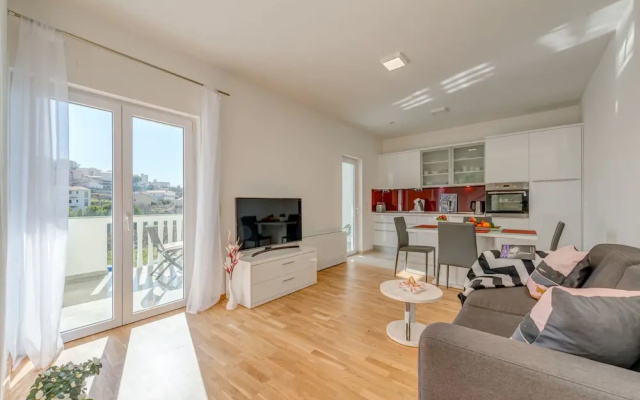 LCT Oleander Apartments