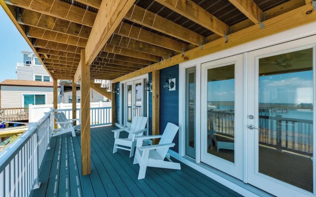 Brigantine Waterfront Vacation Rental w/ Grill