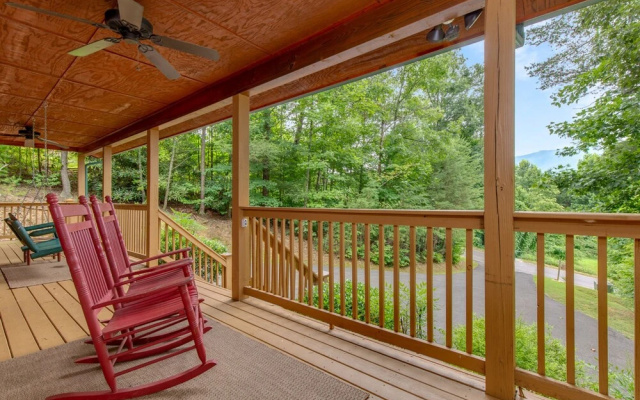 A Great Escape by Jackson Mountain Homes
