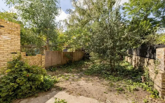 The Tyrwhitt Road Place - Lovely 2bdr Flat With Garden