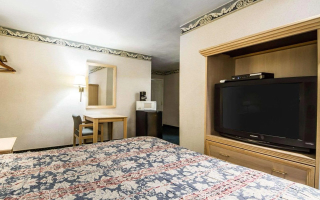 Rodeway Inn Monterey Near Fairgrounds