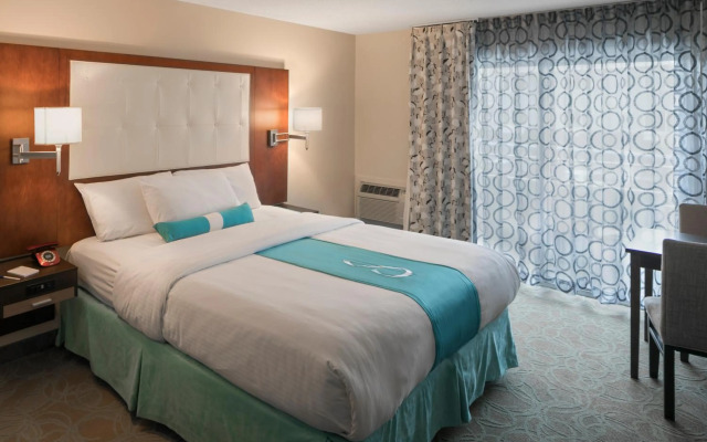 Aqua Blue Hotel
