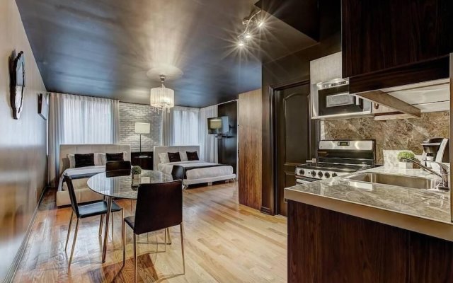 Luxury Apartment Downtown in Montreal 0