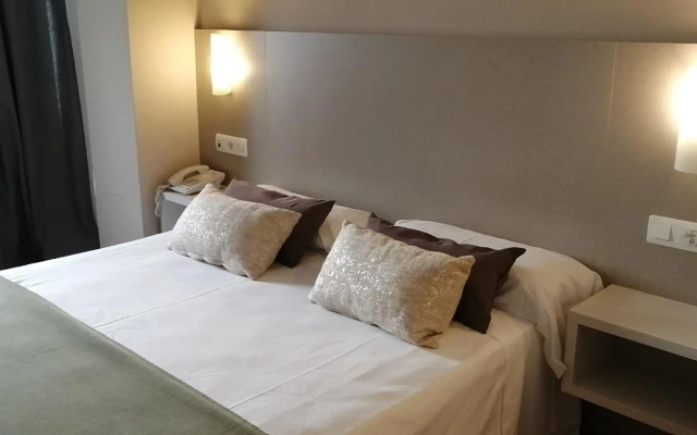 Duerming Villa de Sarria Hotel