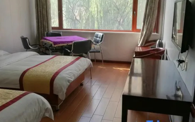 Tongfu Hotel