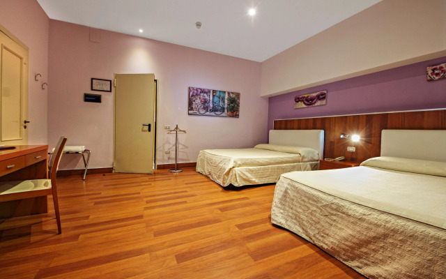 Hotel Tonic