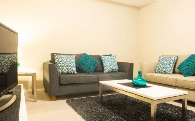 Amaaze Airport Apartments