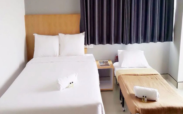 AtMe2 Hotel