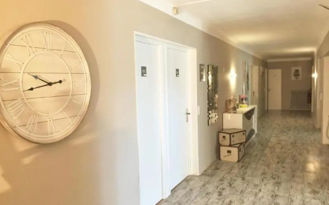 Logis Hotel Le Clement V