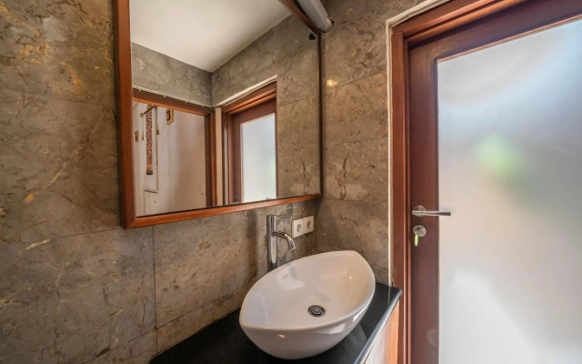 Villa Seacluded 1: 3BR Villa in Central Seminyak - Large Pool