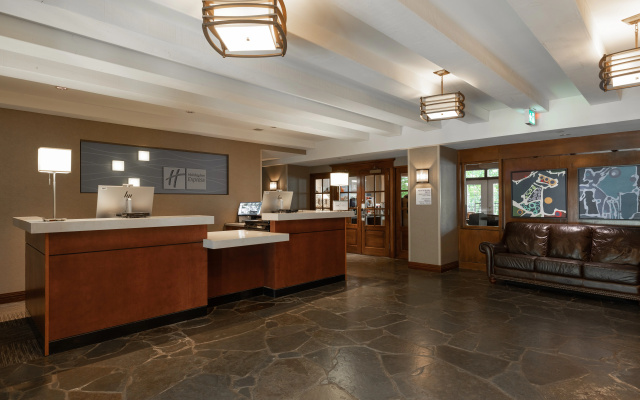 Holiday Inn Express and Suites Tremblant by IHG