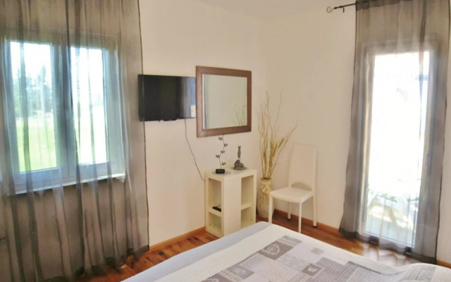 Holiday House Lico