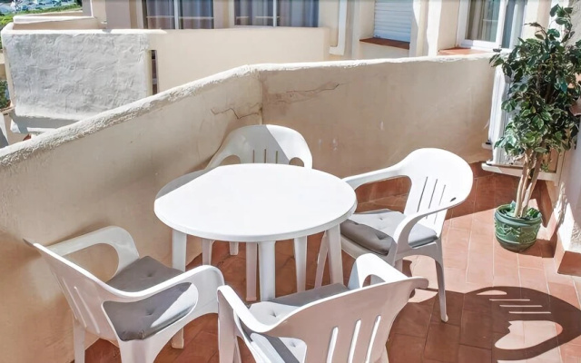 Lovely Apartment with Pool and Views Ref 113