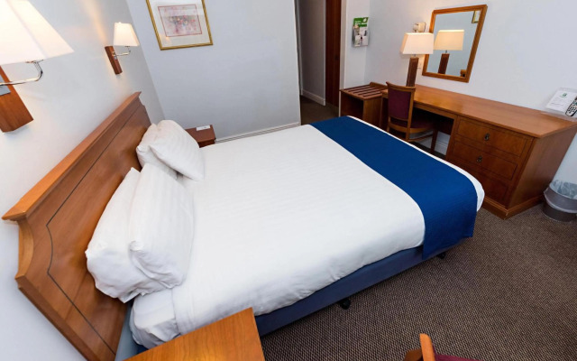 Holiday Inn NEWPORT by IHG