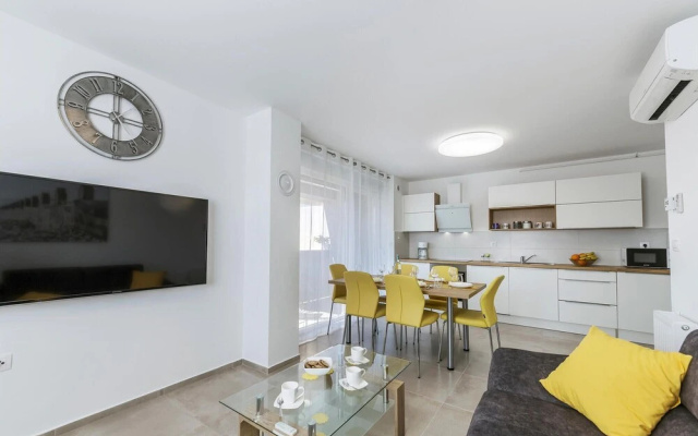 Awesome Apartment in Pula With Wifi and 2 Bedrooms
