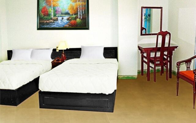 Отель Golden Dragon Hotel - Rong Vang Вьетнам, Нячанг - 8 отзывов об отеле, цены и фото номеров - забронировать отель Golden Dragon Hotel - Rong Vang онлайн комната для гостей