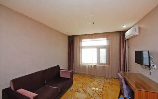 Yinhai Business Hotel