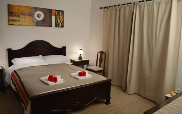 Sleeps 22 - Garden - Hot Tub - Pool - Jacuzzi