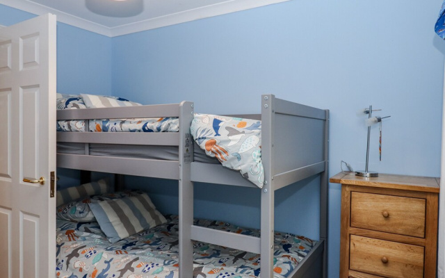 8 Thurlestone Rock