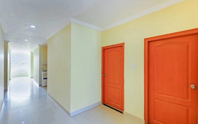 Super Hotel O Golden Hive Madhapur Near Shilparamam
