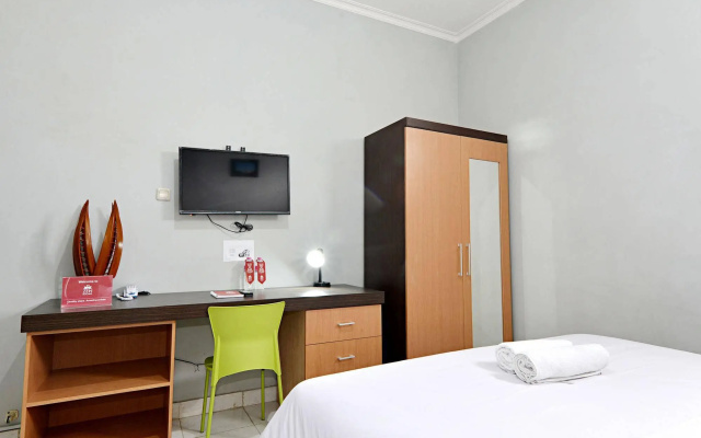 ZEN Rooms Godean
