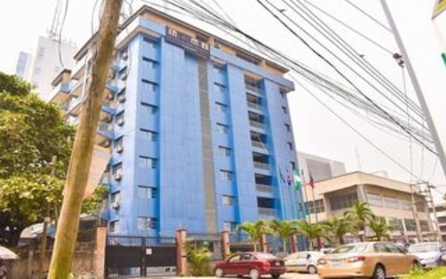 Отель Beni Apartment And Suites Нигерия, Лагос - отзывы, цены и фото номеров - забронировать отель Beni Apartment And Suites онлайн вид на фасад