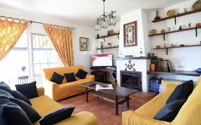 Villa in Mijas With Private Pool