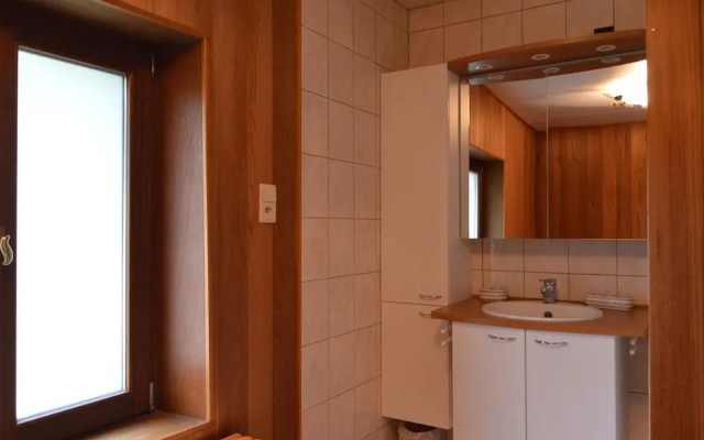 Spacious Holiday Home in Herbeumont near Forest