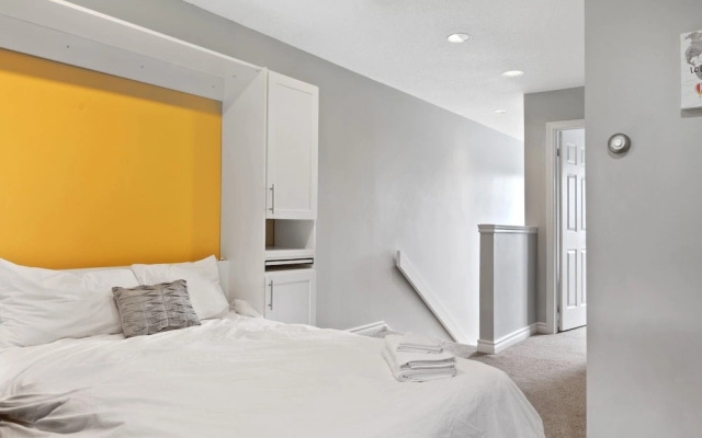 Sierra Lane Condos