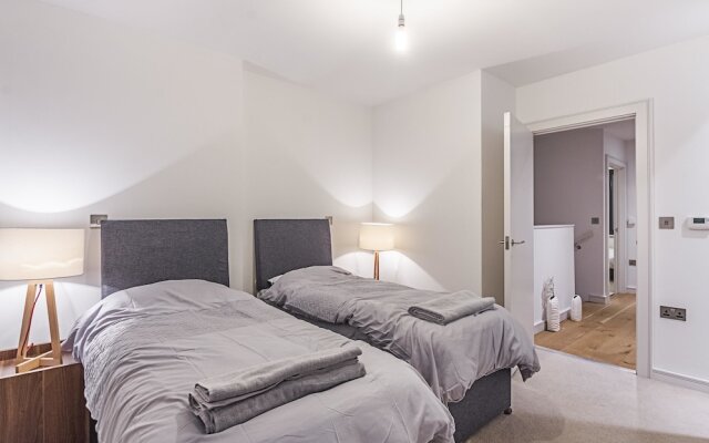 Апартаменты CE Apartments - Greenwich комната для гостей