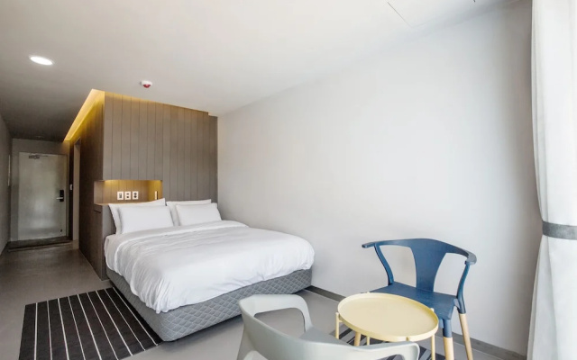 Parotia waterhouse hotel