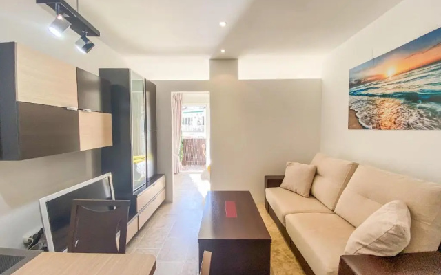 ¡Relax, terraza y wifi! A 50m de la playa