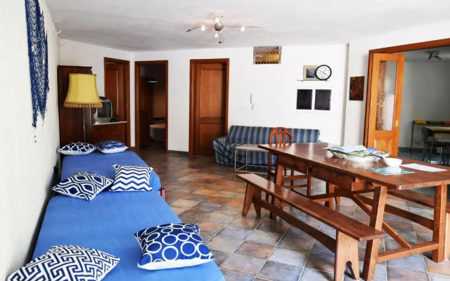 Apartment Blu