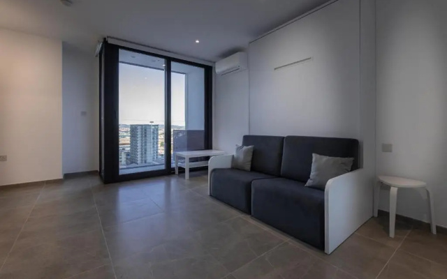 Great Studio With View-hosted by Sweetstay