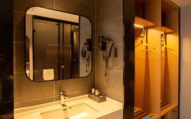 Pinrui Hotel (Tonghua Wanda Plaza)