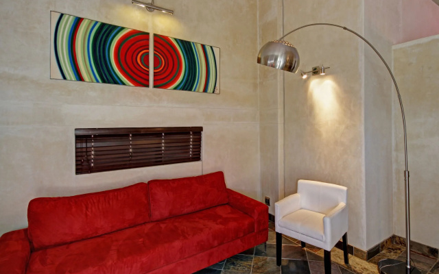 Hartmann Suites