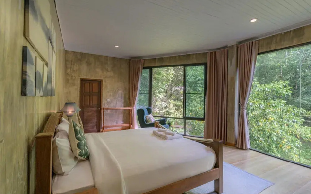 The Stream House at Mae Kampong