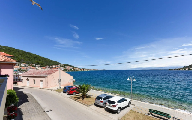 Kolt - 15 m From the sea - A2