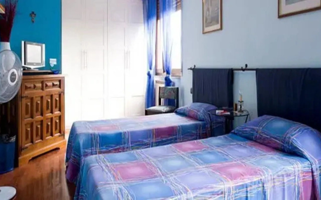 B&B LAcero Rosso