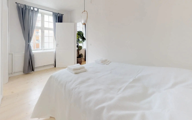 ★189m2 NEW Luxury Apt - City Central★PROF Cleaning